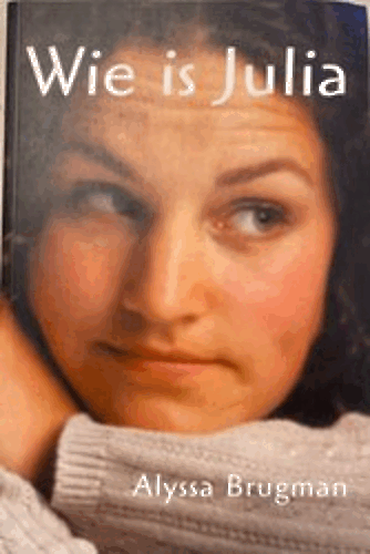 foto van BOEK - Wie Is Julia